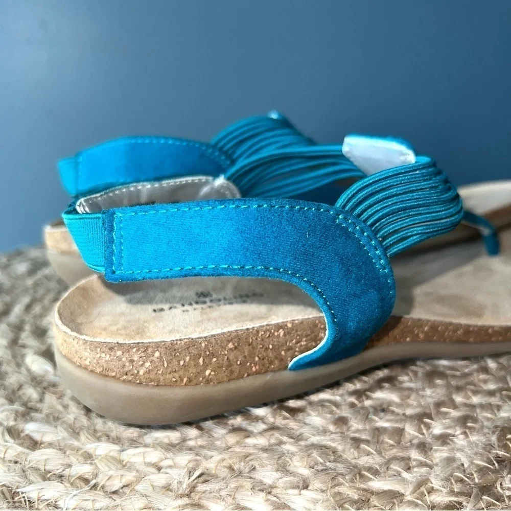Bandolino Blue Rhinestone Thong Sandal
